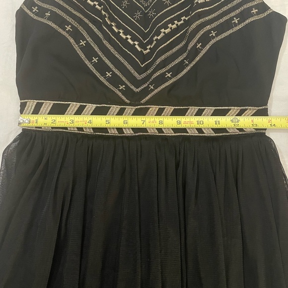 Marineblu Black and Gold Mini Cocktail Dress with Tulle Overlay sz M - Picture 3 of 6